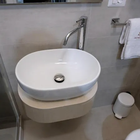 Casa La Farfalla بيت للعطل *